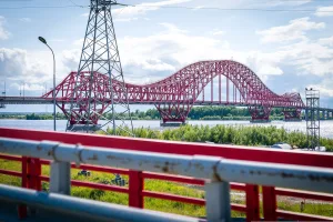 Мост через Иртыш в Ханты-Мансийске