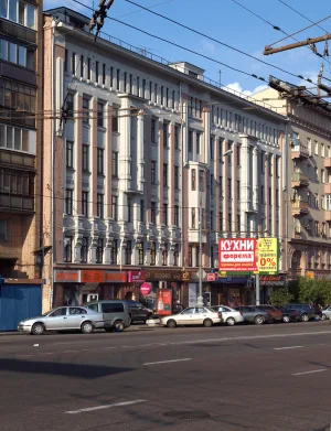 Доходный дом М.П. Кочубея. Здесь в квартире № 24 в 1913-1915 годах жил поэт В.В. Маяковский (Пресненский)