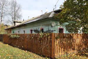 Жилой корпус (коровник) (Андреевское)