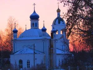 Церковь Троицы Живоначальной (Старково)