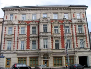 Улица Петровка 8 с1