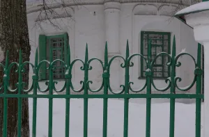 Ограда с воротами (Ярославль)