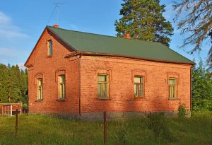 Каменный жилой дом (Лесогорский)