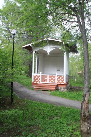 Павильон над источником минеральных вод (открытый) (Марциальные Воды)