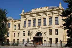 Главное здание