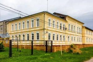 Здание уездной земской управы. Дом, в котором с 1918 г. находился уездный Совет крестьянских депутатов (Курмыш)