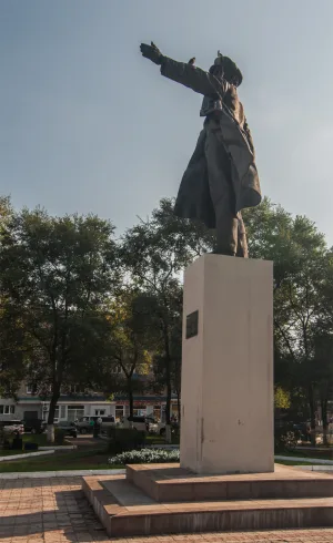 Памятник В.И. Ленину (Уссурийск)