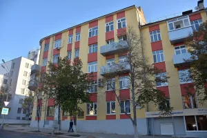 Здание, в котором жили и работали видный деятель болгарского и международного коммунистического и рабочего движения Г. Димитров и композитор Д.Д. Шостакович