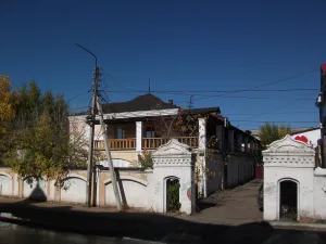Жилой дом с торговой лавкой (Улан-Удэ)
