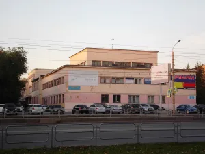 Здание, где формировался отряд первых добровольцев-танкистов ЧТЗ в сентябре 1941 г. (Челябинск)
