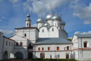 Церковь Воздвижения Креста Господня со Святыми воротами (Вологда)