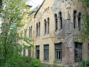 Здание амбулатории и ремесленного приюта