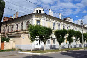 Дом Вебера с магазином