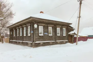 Жилой дом, одноэтажный, деревянный (Устюжна)