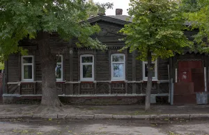 Дом (деревянный с резьбой) (Рязань)