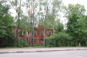 Больничный корпус Дедовской хлопчатобумажной мануфактуры, в котором в 1915 г., в 1941-1945 гг. размещался военный госпиталь (Дедовск)