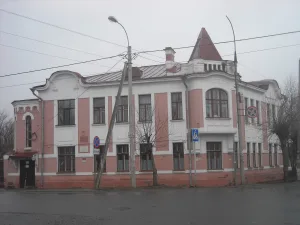 Дом, в котором размещались укомы РКП(б) и РКСМ, штаб ЧОН (Ростов)
