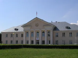Административное здание в составе комплекса зданий площади Свободы