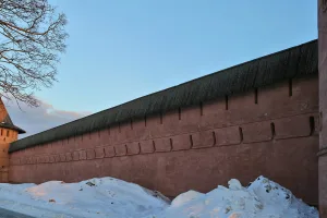 Прясло северной стены между Западной башней и Восточной башней (Суздаль)