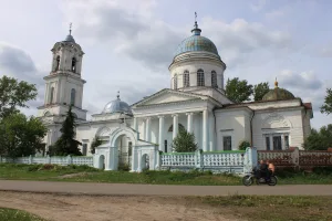 Церковь Троицы Живоначальной (Красный Бор)