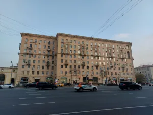 Жилой дом с оградой (Дорогомилово)