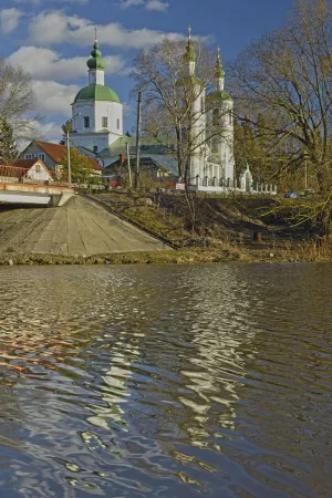 Парк с прудами (Молоди)