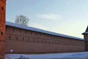Прясло северной стены между Восточной башней и Северо-восточной наугольной башней (Суздаль)