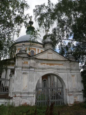 Ограда с воротами (Палищи)