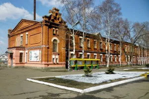 Здание казармы, где был сформирован первый батальон Приморской Красной армии