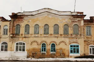 Здание магазина купцов Агафуровых (Ирбит)