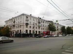 Дом, в котором жила и работала писательница Л. Татьяничева (1957-1965) (Челябинск)