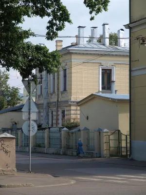 Ограда с воротами (Хамовники)