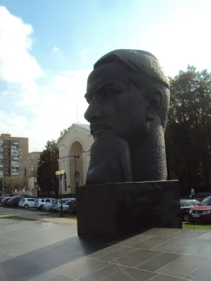 Памятник Игорю Курчатову