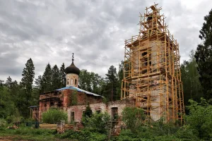Богородице-Рождественская церковь (Ущер)