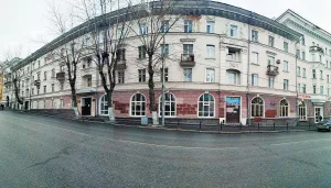 Жилой дом с гастрономом