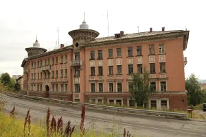 Здание общежития железнодорожников
