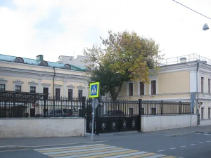 Городская усадьба (Басманный)