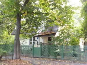 улица Поленова 9
