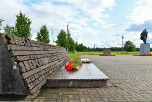 Мемориальные стены (Глумицы)