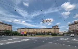 Комсомольская площадь
