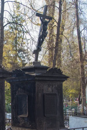 Могила Фердинанда Богдановича Вольфа (1795-1854), врача (Тобольск)