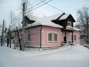 Жилой дом (Белозерск)