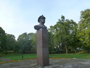 Бюст Э. Тельмана (Калининград)