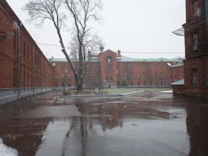 Главный корпус с церковью Сергия (Троицкое)