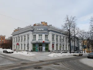 Здание общественное с магазином (Петрозаводск)