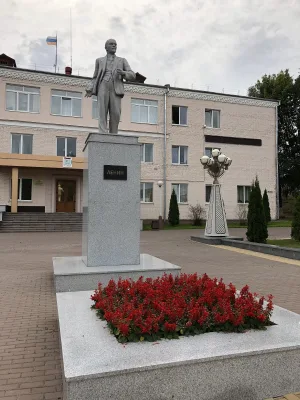 Памятник В.И. Ленину (Сураж)