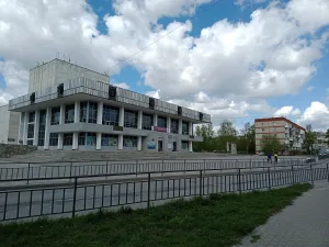 Театральная площадь