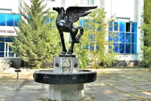 Скульптура «Крылатый конь» (Златоуст)