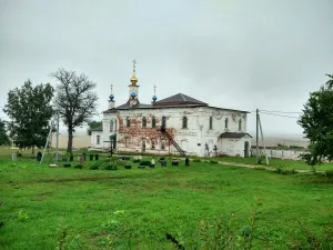 Церковь Введения во Храм Пресвятой Богородицы, с трапезной (Белёв)