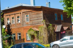 Парковая улица 10, Жилой дом